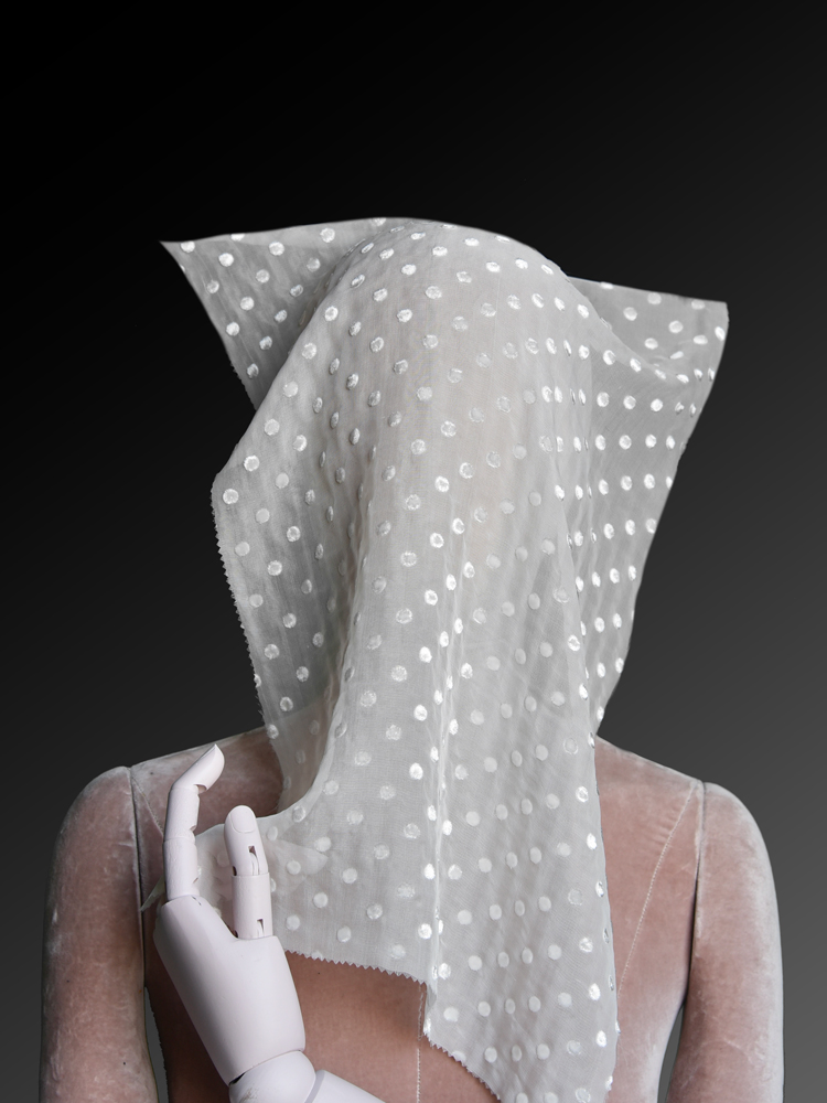 VELVET BLACK EVENING - L31 V75 LV