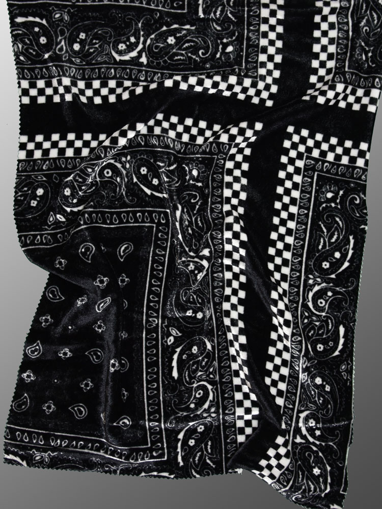 BLACK AND WHITE PAISLEY - L31 BQ3 LV