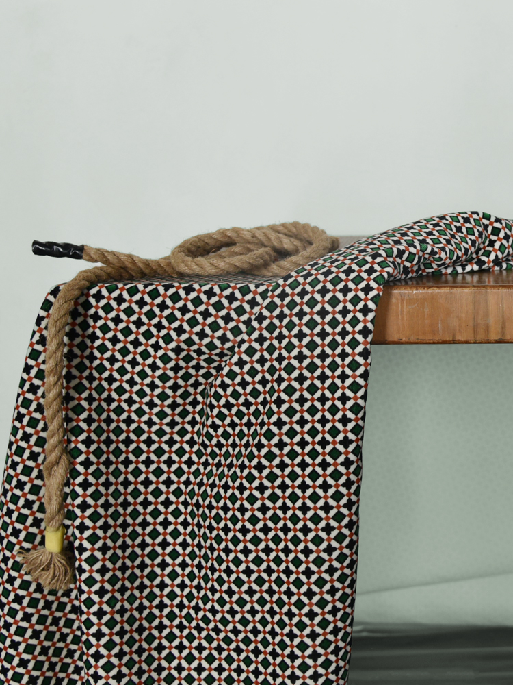 HORNAMENTAL VELVET - 729 P20 H0