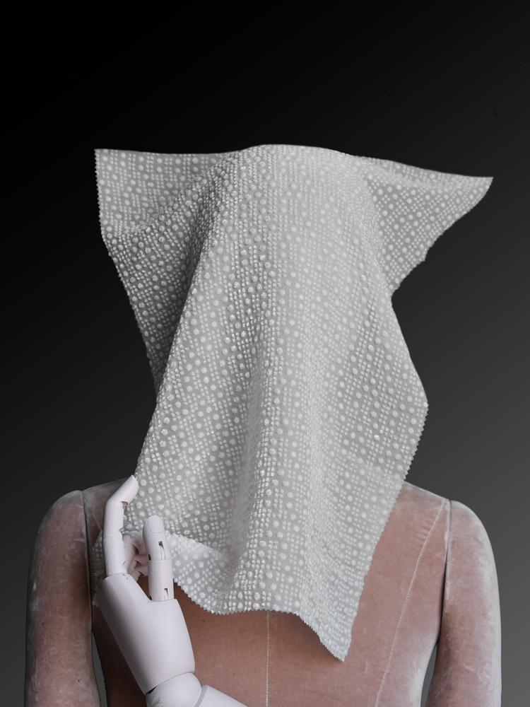 VELVET BLACK EVENING - L31 B06 LV