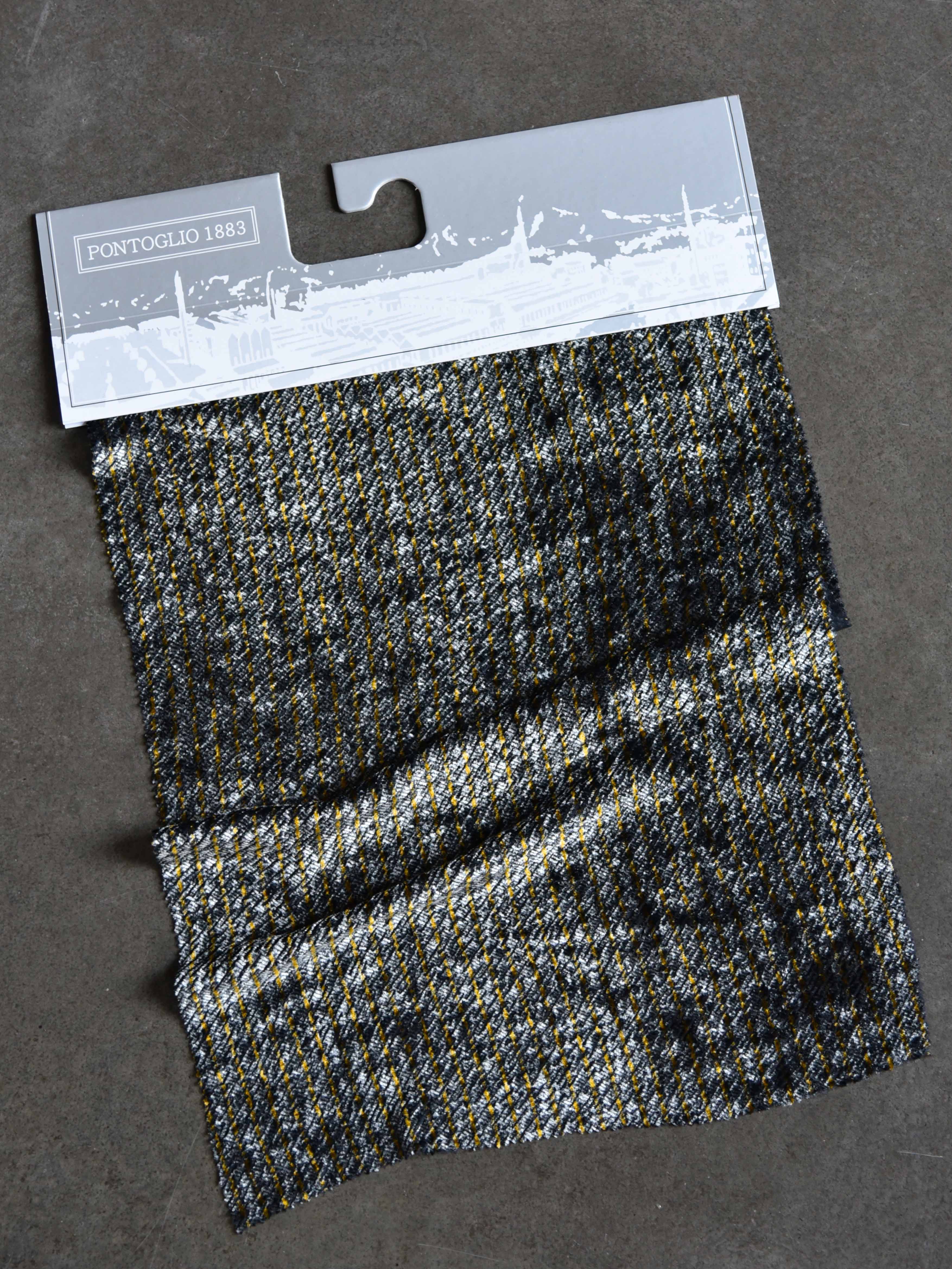 VELVET BLACK GOLD - L72 EN4 LV