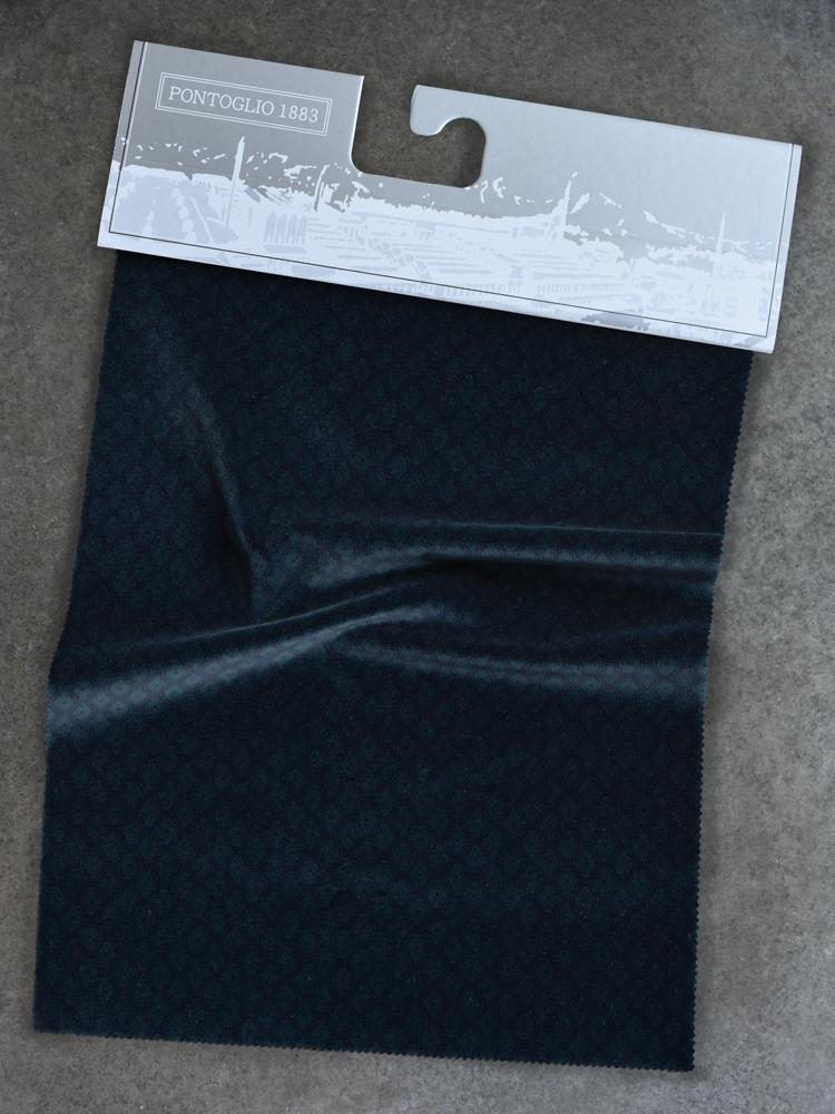 FLOWER DARK - 700 621 N