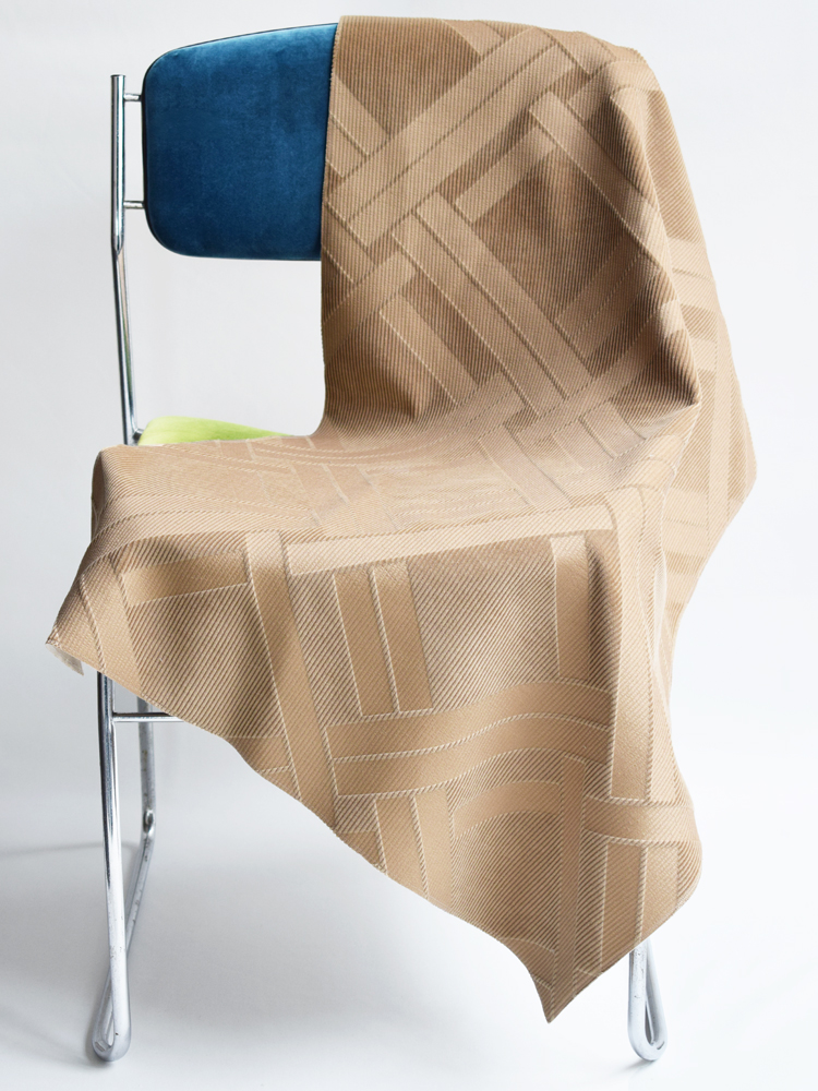 EMBOSSED CORDUROY - 504 T05 HL