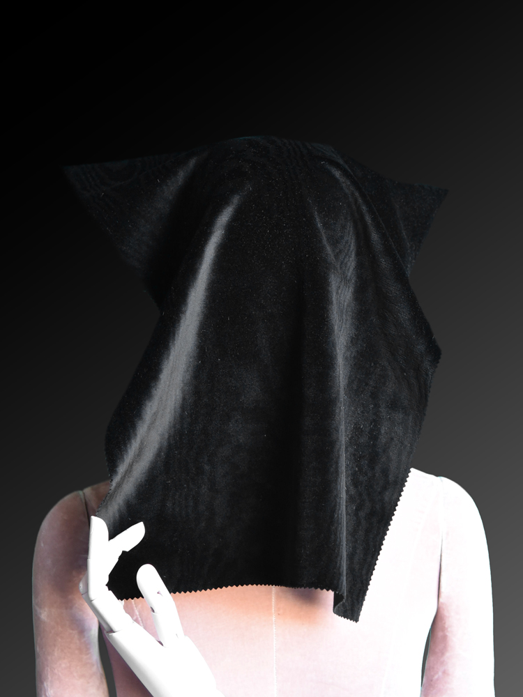 VELVET BLACK EVENING - 888 583 LV