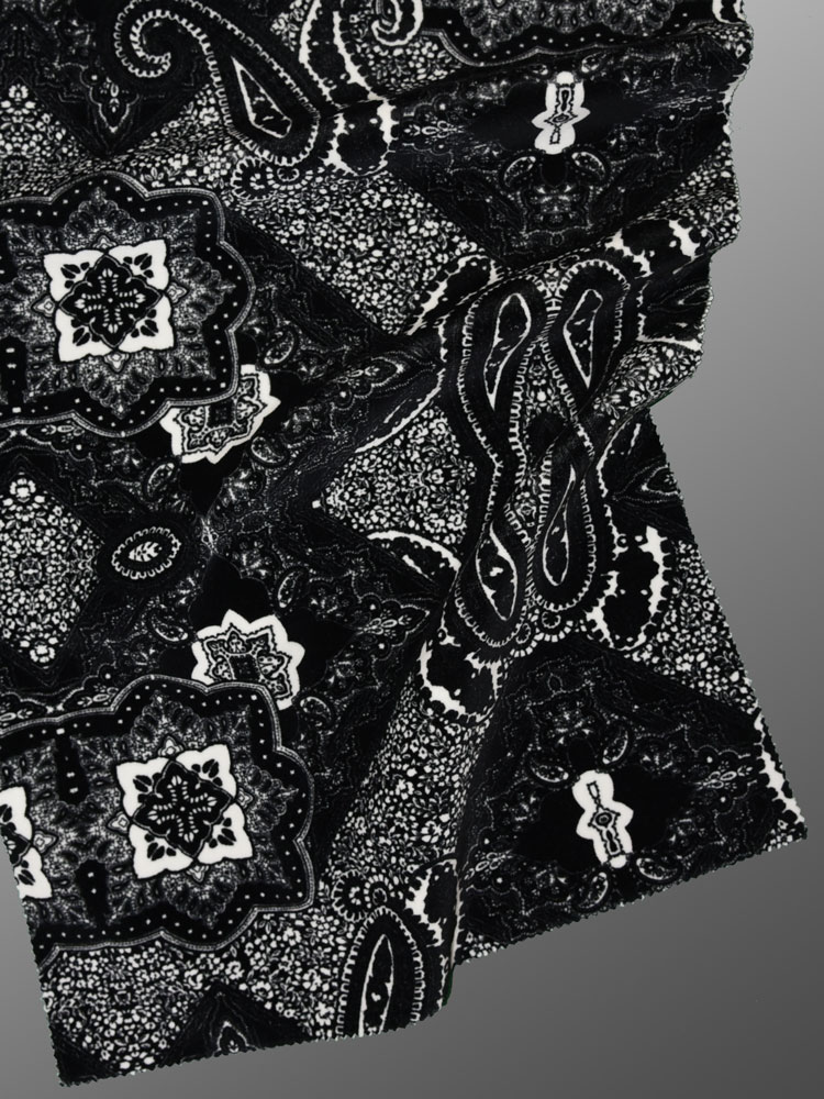 BLACK AND WHITE PAISLEY - 708 BQ4 LV