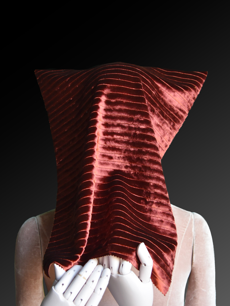 FUR - L89 000 AV