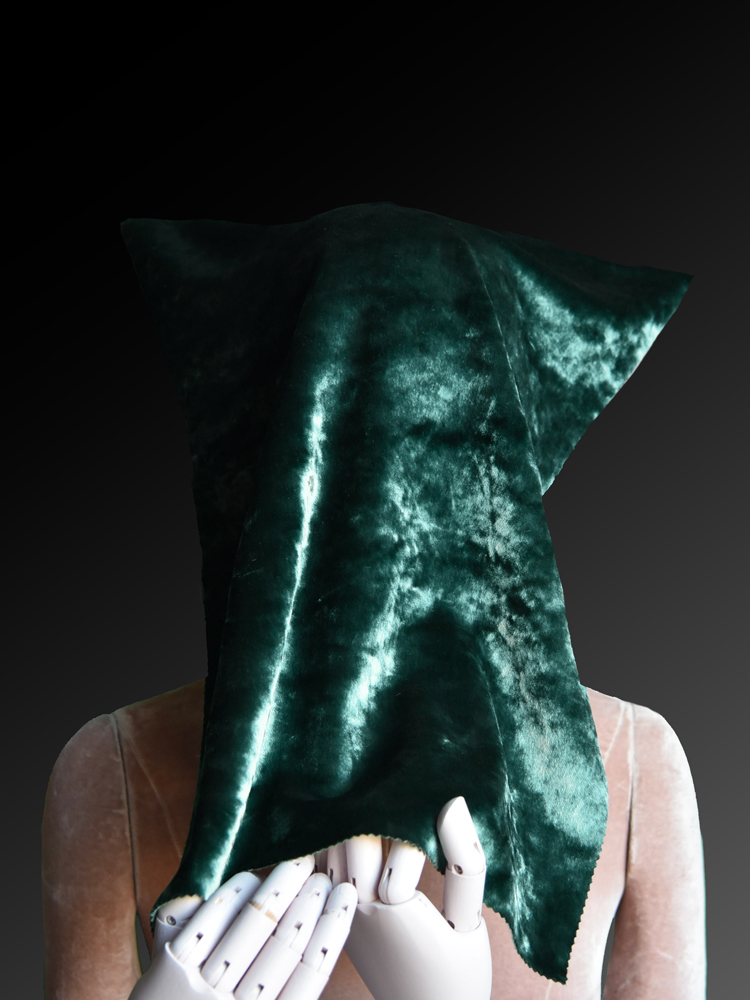 FUR - L56 000 AV