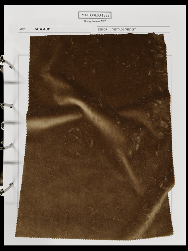 VINTAGE - 700 000 UR