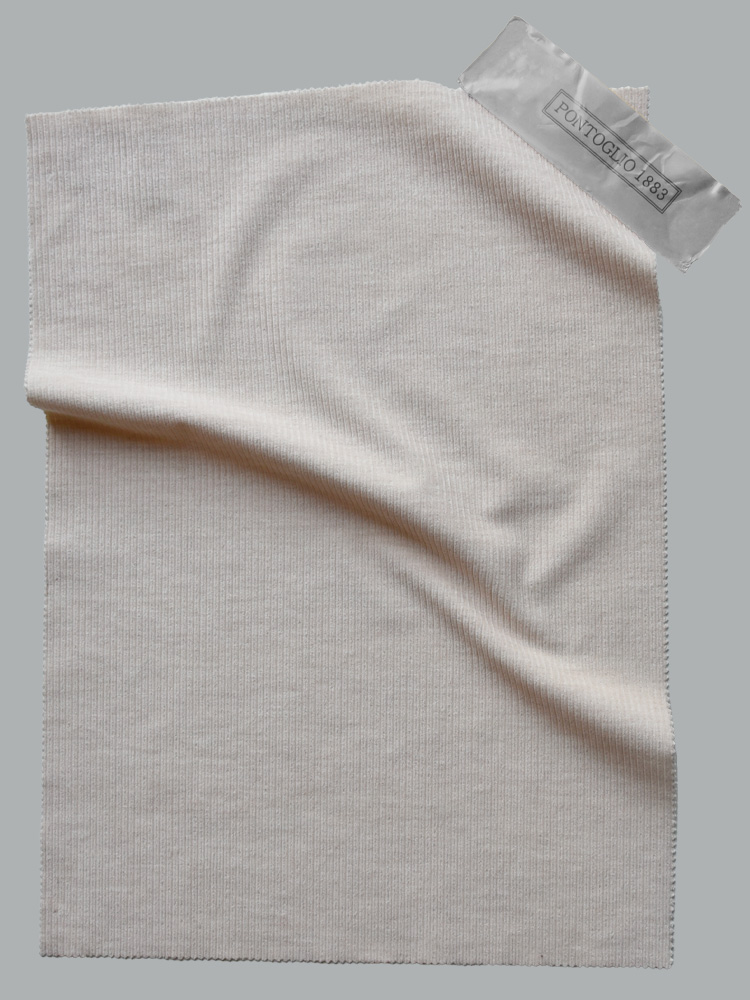 WOOL YARN - W01 000 LV