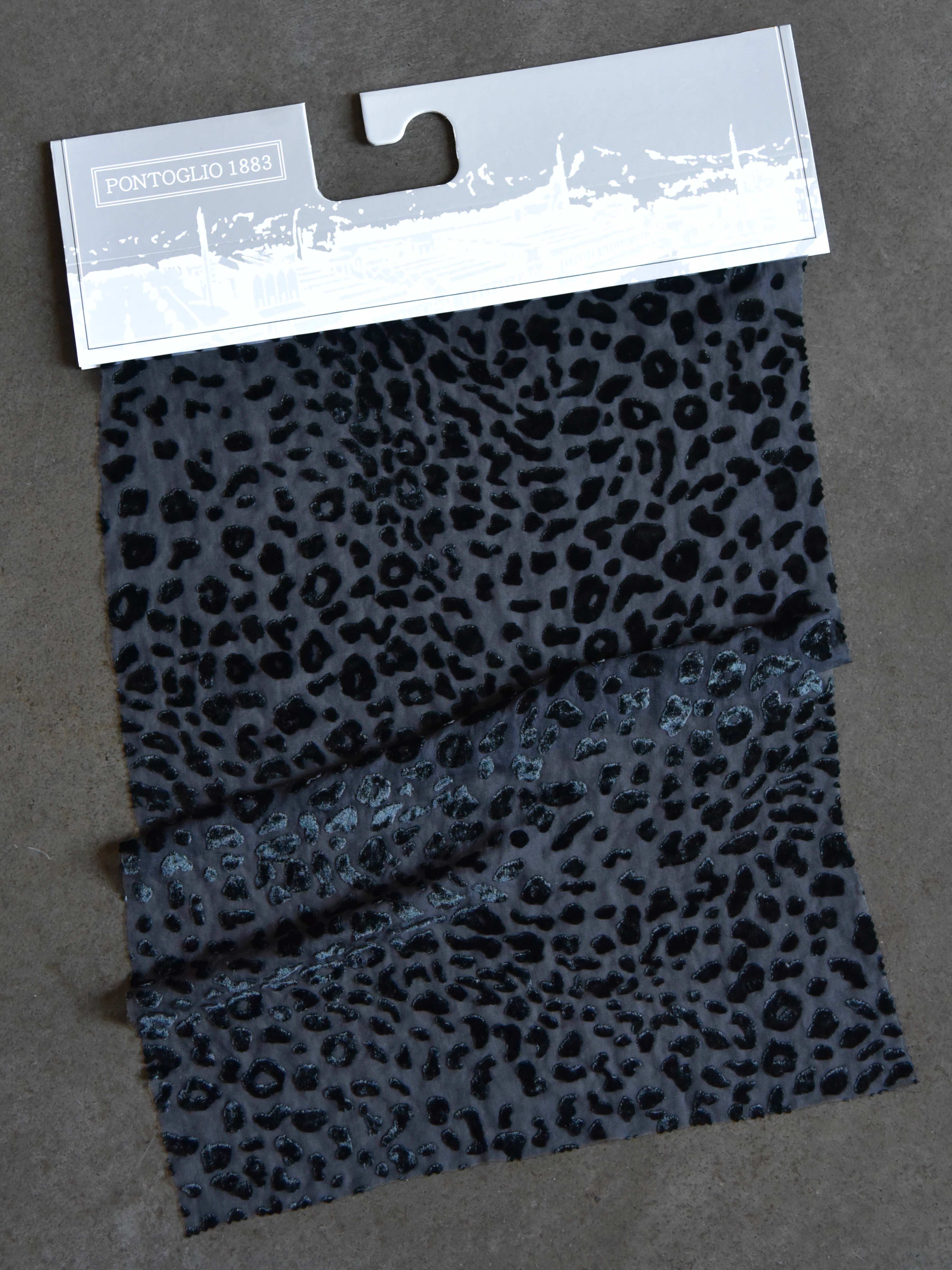 BLACK VELVET - L31 G85 LV