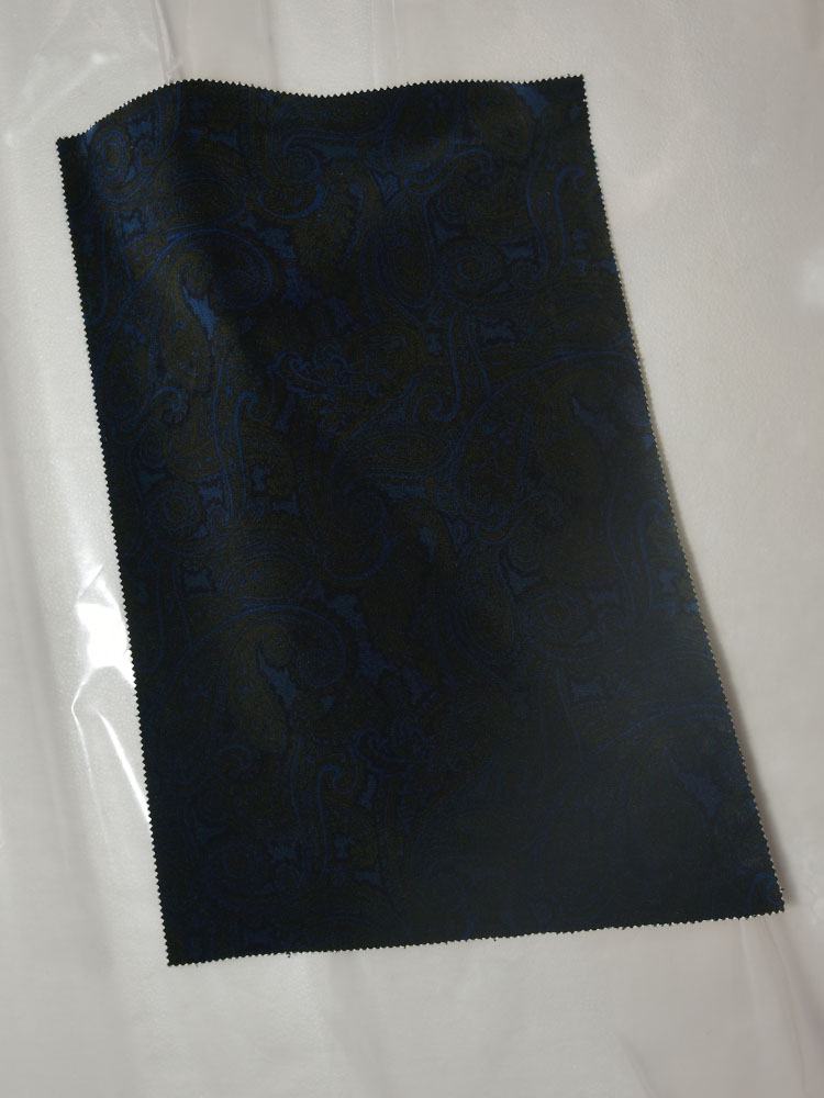 DARK PAISLEY - 700 G38 N