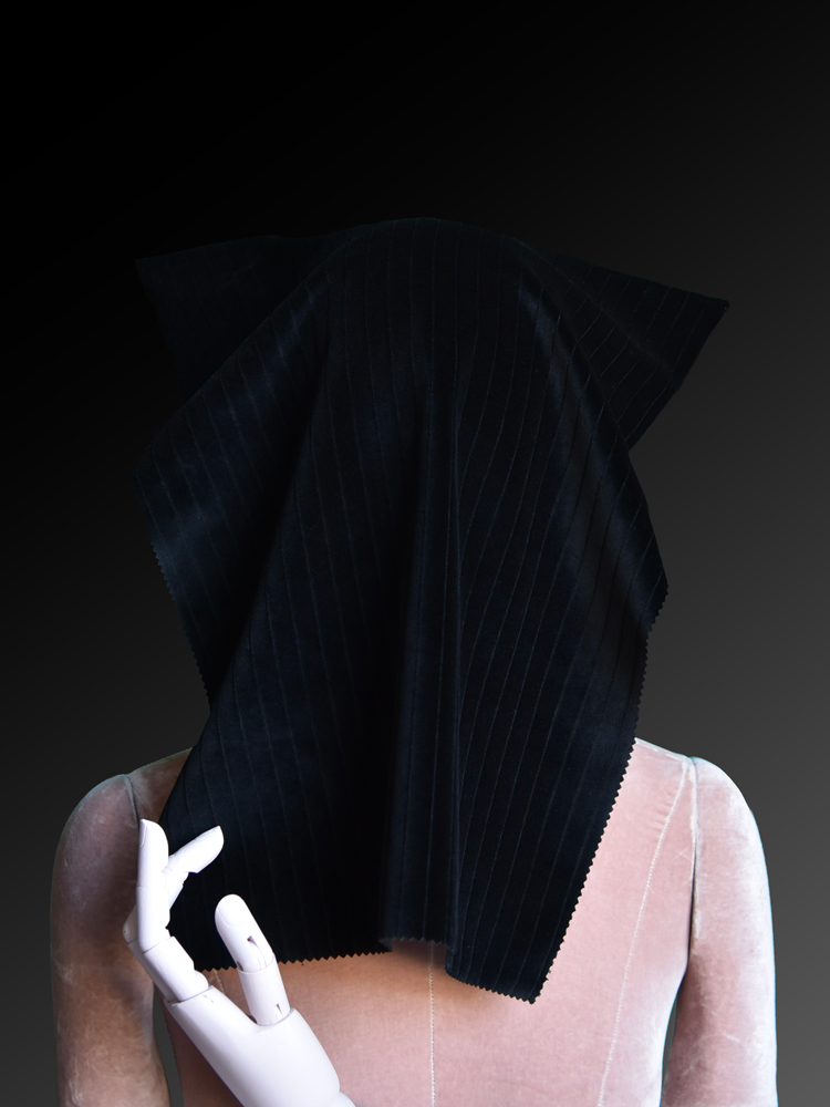 VELVET BLACK EVENING - V02 419 LY