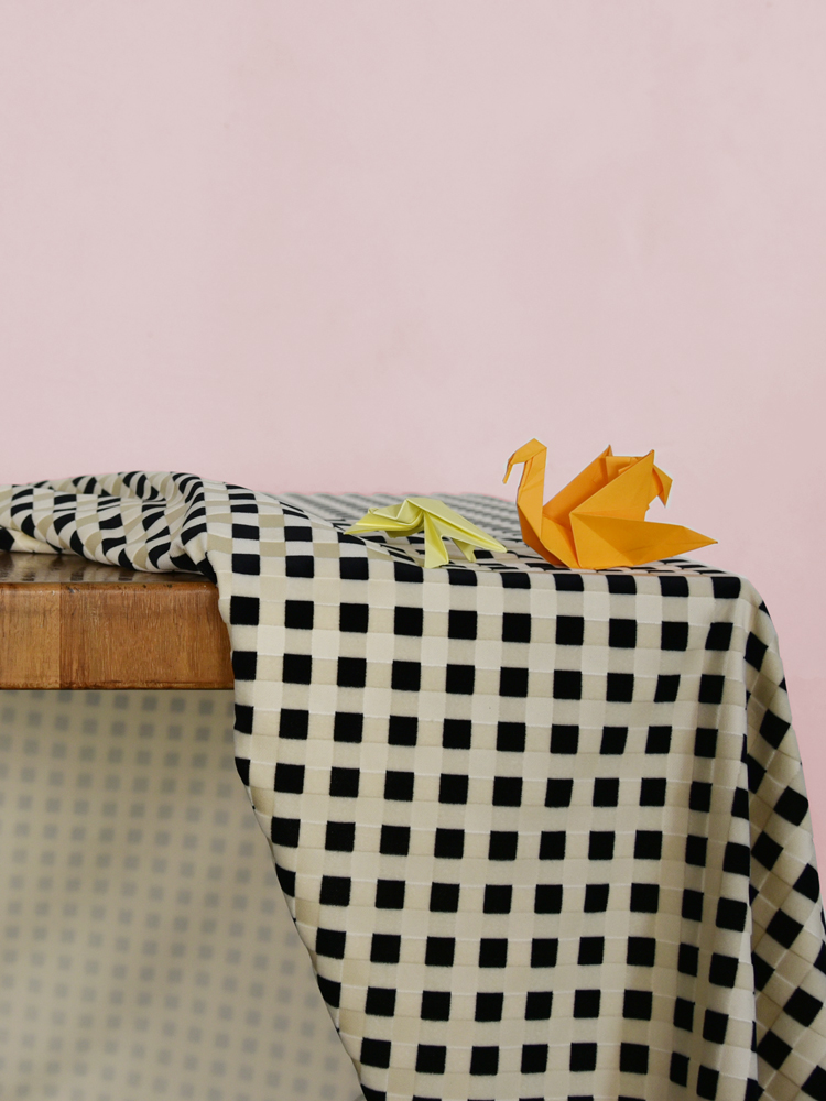 VELVET B&W - 729 Q93 H0