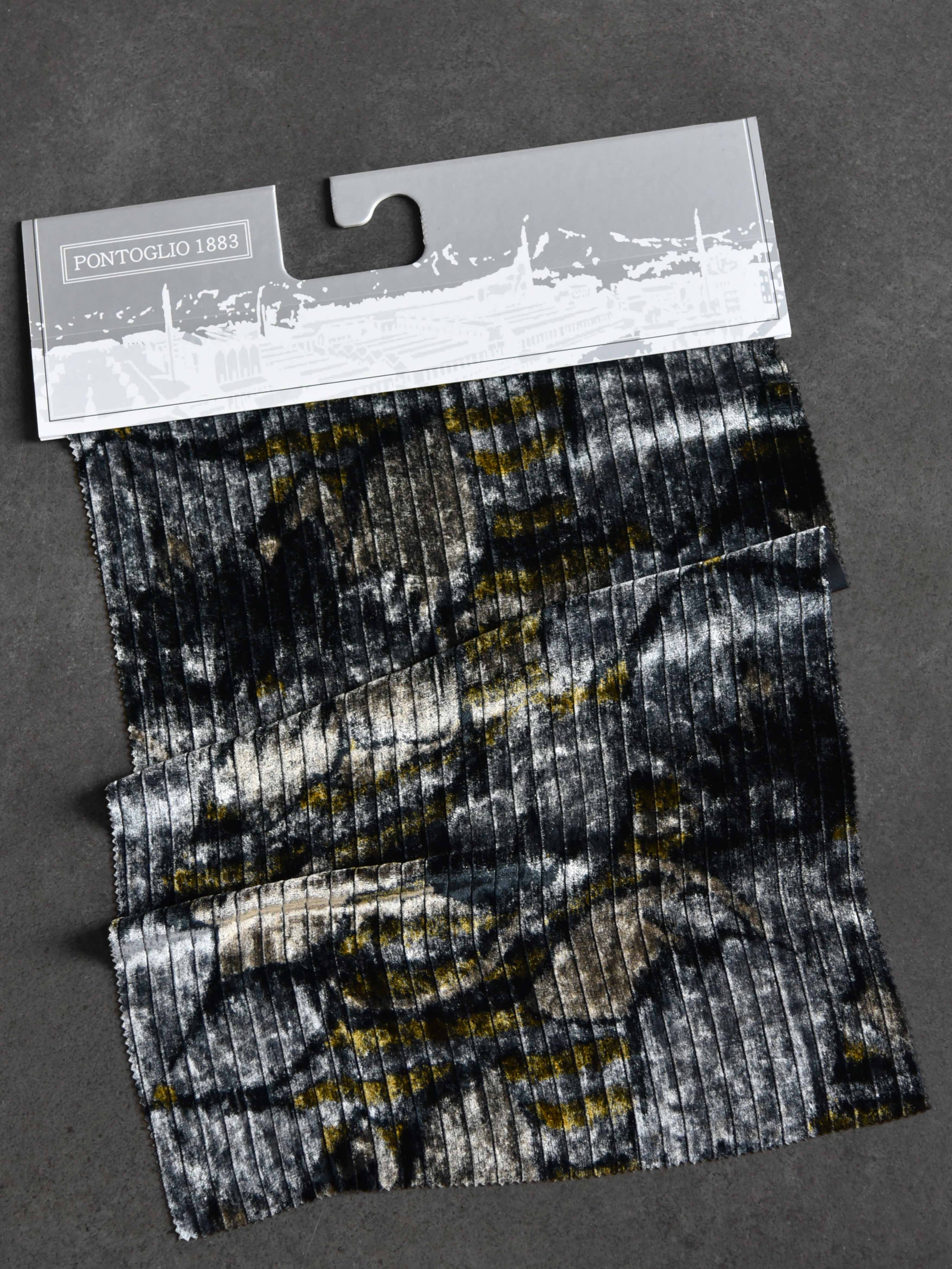 VELVET BLACK GOLD - L72 EN5 LV